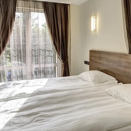 Duchess Szálloda 3*